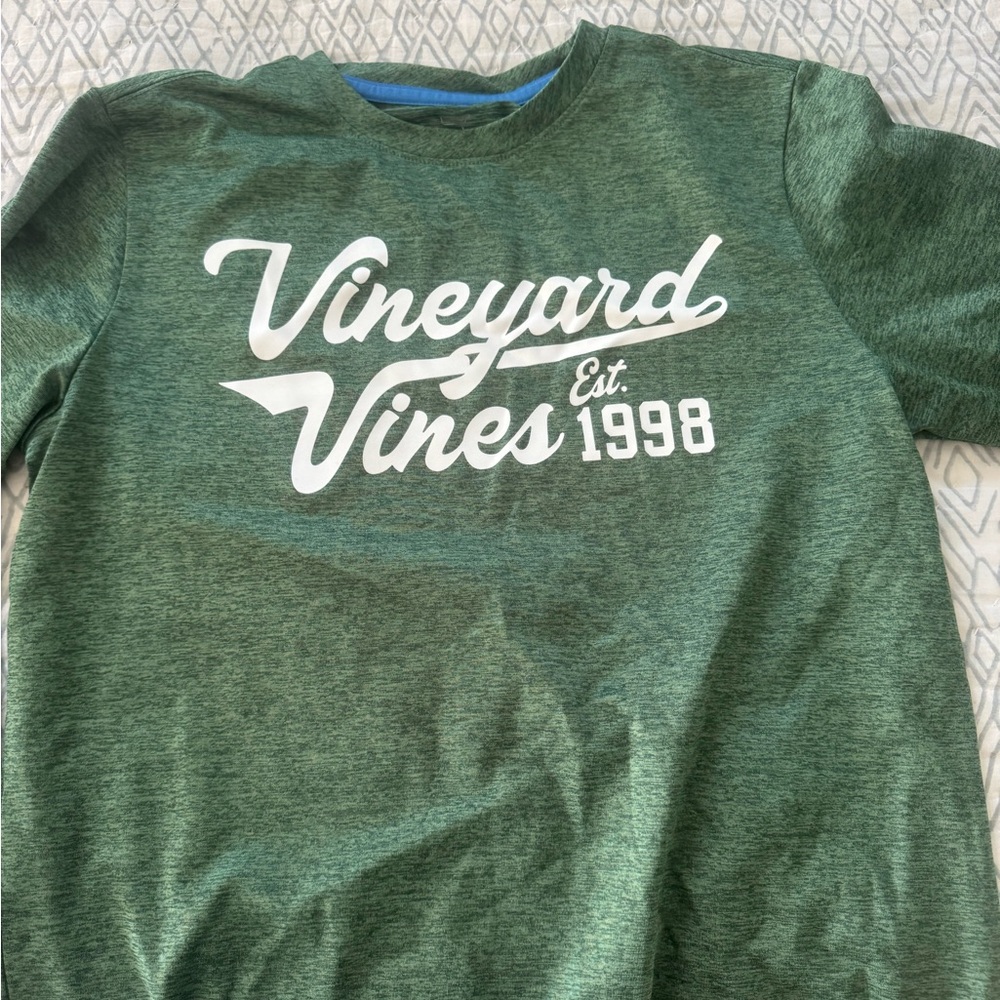 Vineyard Vines Heather Green Football Kids Tee M NWOT